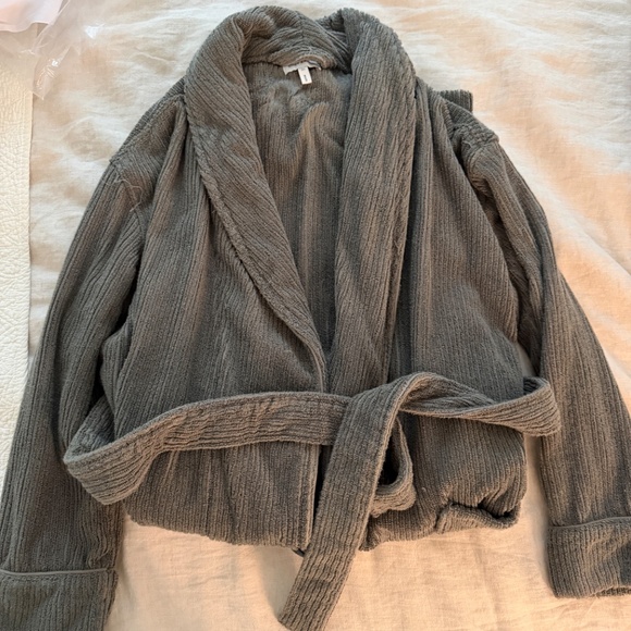 Cozy Earth Ribbed Terry Bath Robe - Picture 6 of 8